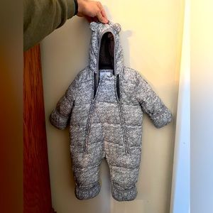 Baby gap snowsuit 6-12 months